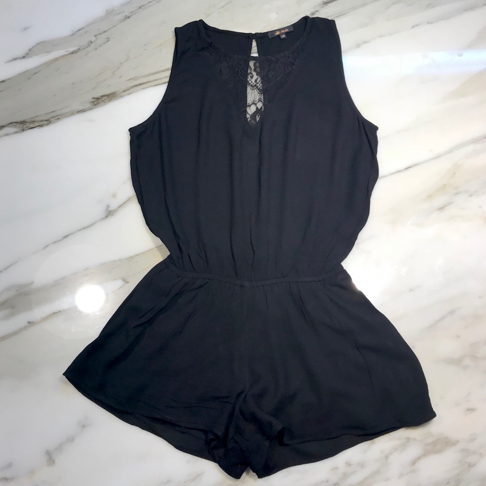 Ella Moss Crepe & Lace Romper